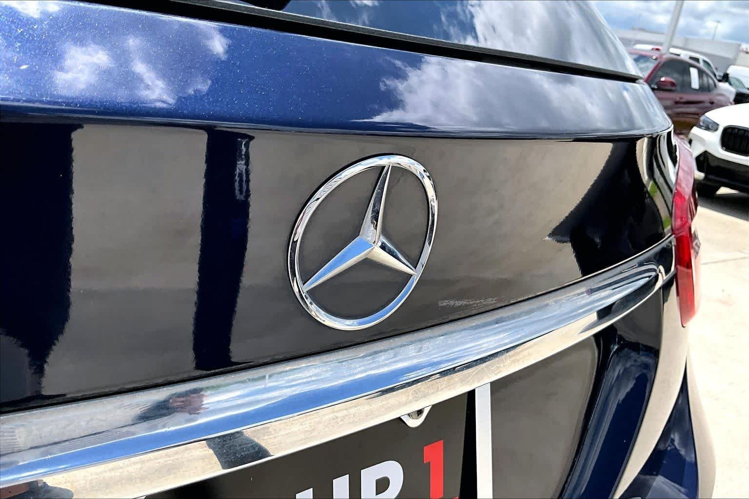 Used 2017 Lunar Blue Metallic Mercedes-Benz GLA 250 image 30