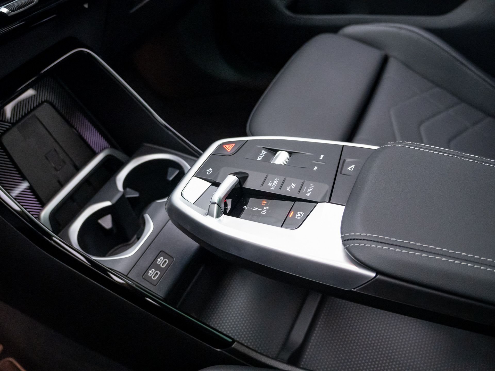 New 2026 Black Sapphire Metallic BMW xDrive28i image 13