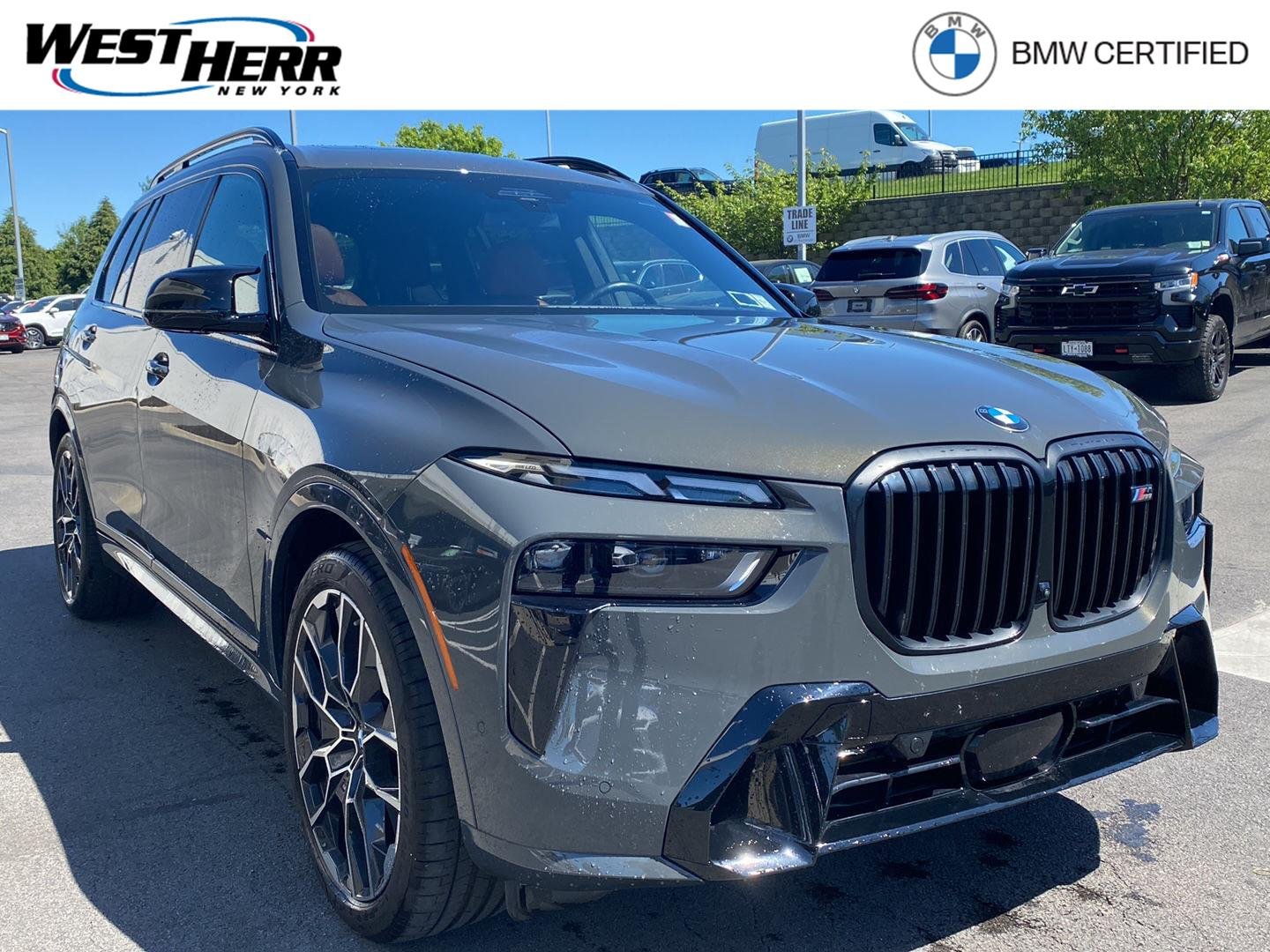 2023 BMW X7 M60i's photo