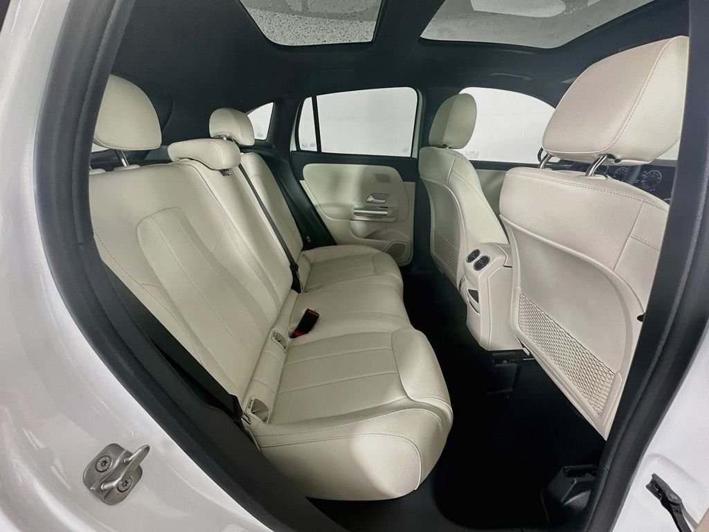 New 2026 Polar White Mercedes-Benz GLA 250 image 27