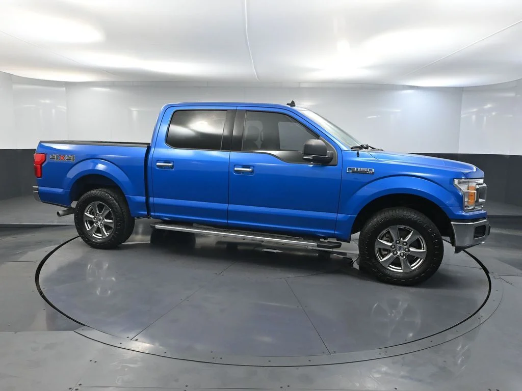 Used 2020 Blue Ford XLT image 4