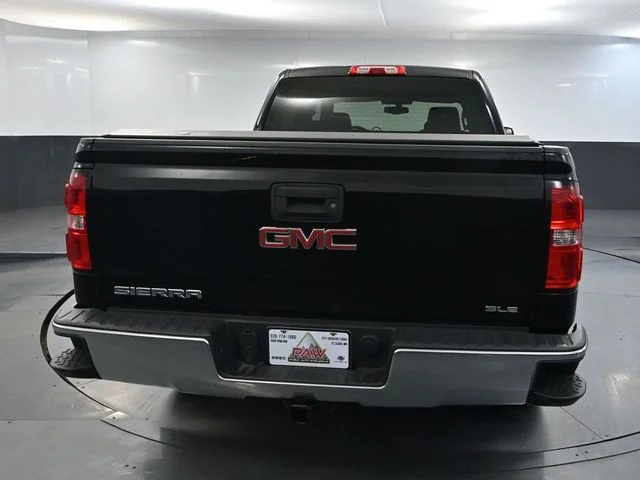 Used 2015 Black GMC SLE image 6