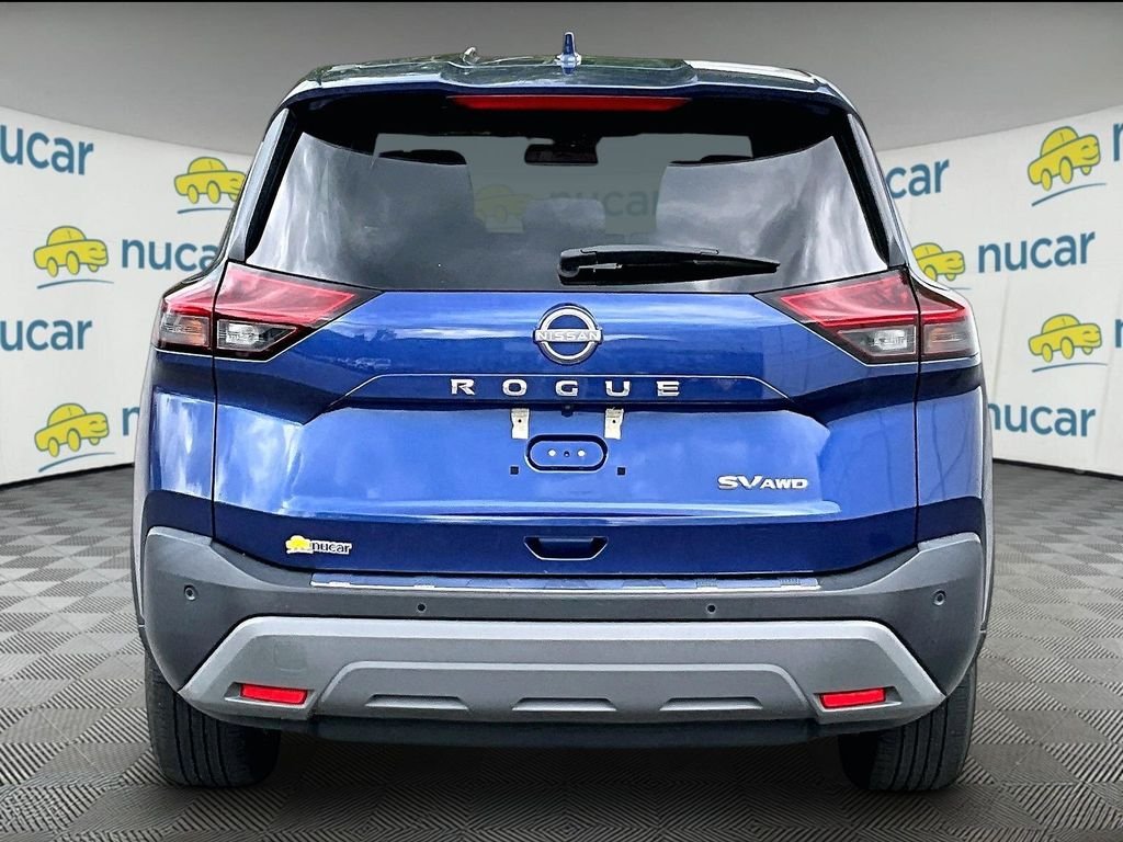 Used 2022 Caspian Blue Metallic Nissan SV image 5