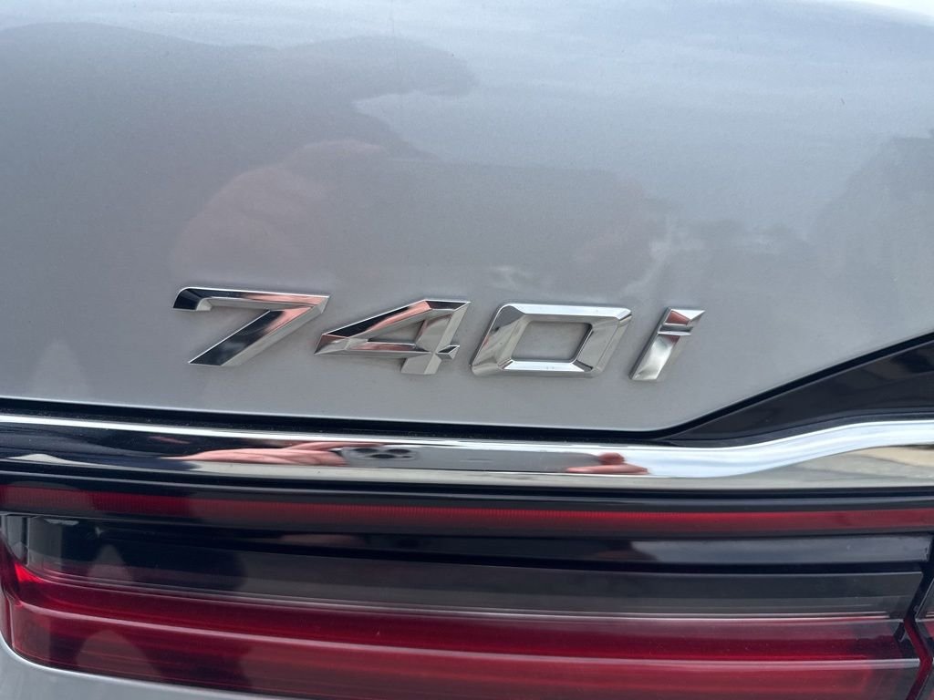 2020 BMW 7 Series 740i - Photo 15