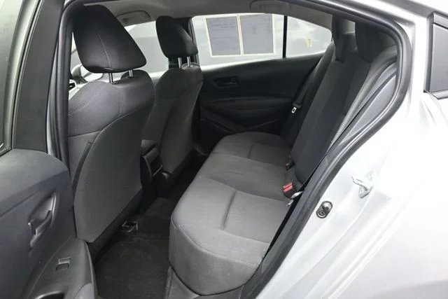 Used 2022 Silver Toyota LE image 8