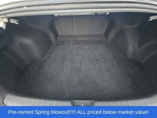 Used 2020 White Kia LX image 23