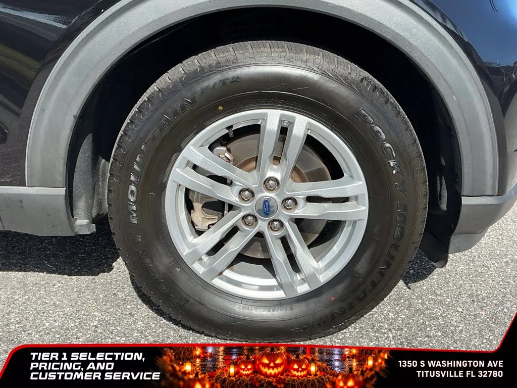 Used 2023 Black Ford XLT image 11