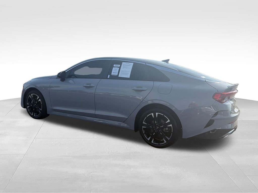 Used 2023 Gray Kia GT-Line image 3