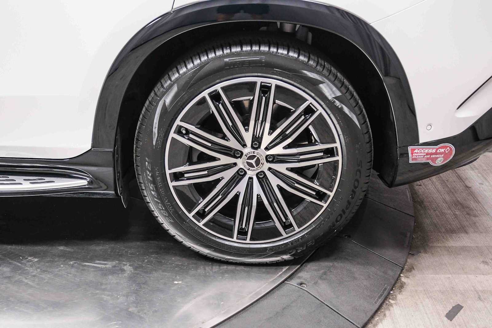 Certified Used 2023 Polar White Mercedes-Benz EQS 580 image 9