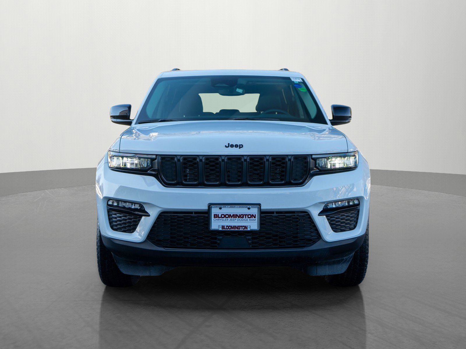 Used 2023 Jeep Grand Cherokee Limited with VIN 1C4RJHBG2PC586867 for sale in Minneapolis, Minnesota