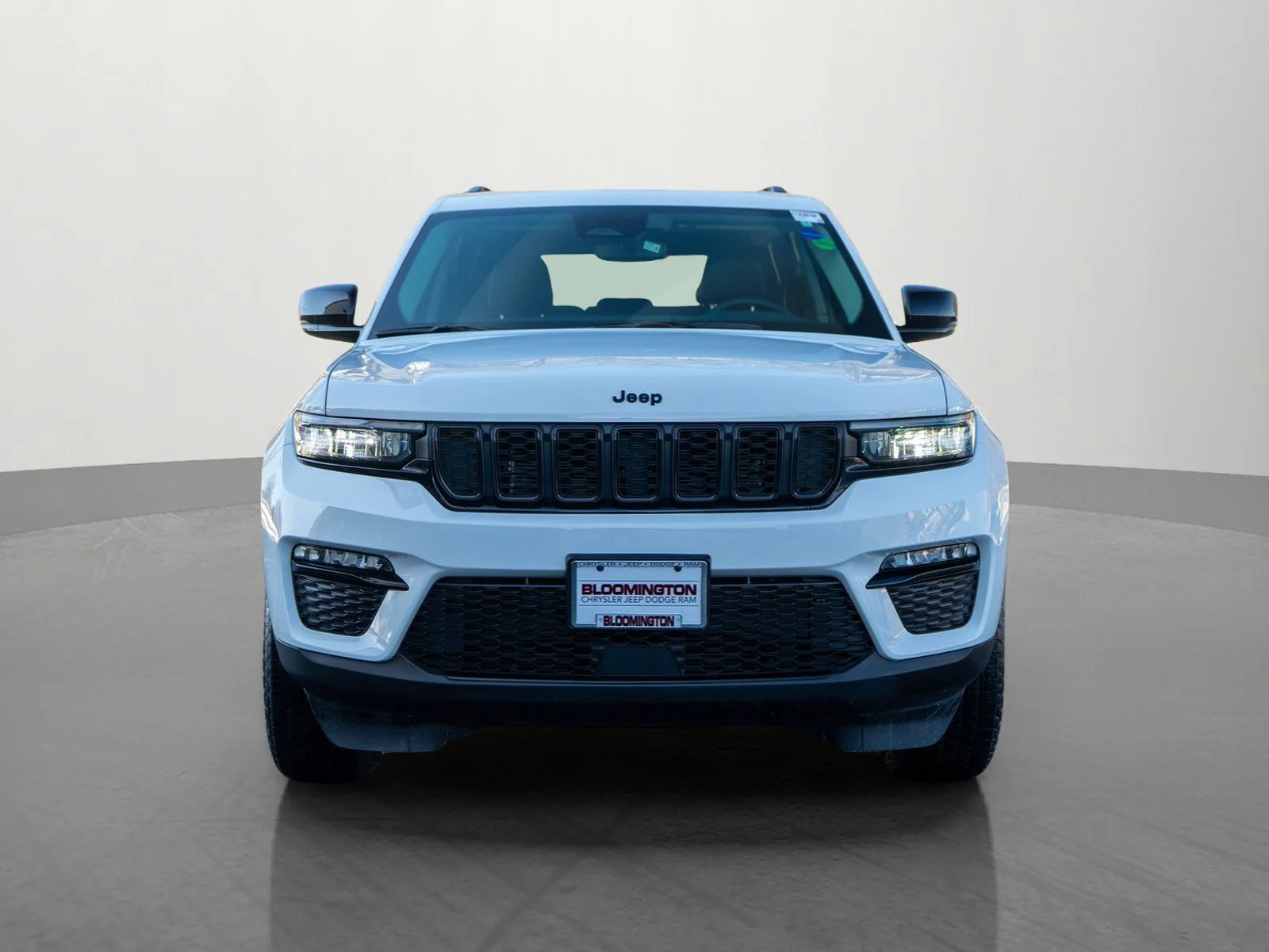 Used 2023 Jeep Grand Cherokee Limited with VIN 1C4RJHBG2PC586867 for sale in Minneapolis, Minnesota