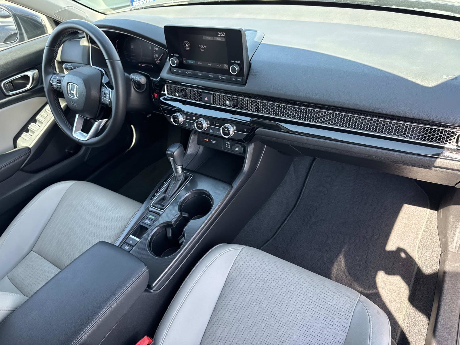 2024 Honda Civic Hatchback EX-L - Photo 33