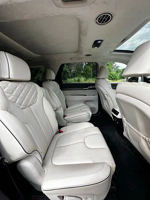Used 2021 Hyper White Hyundai Calligraphy image 18