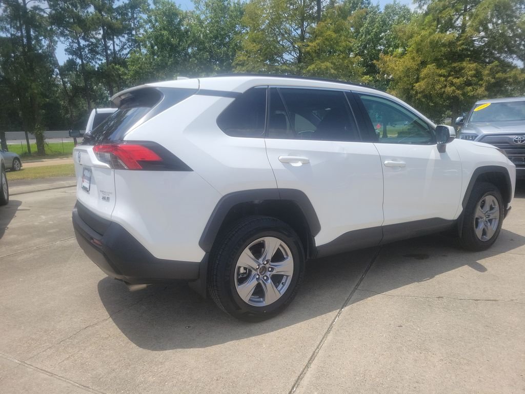 Certified Used 2022 White Toyota XLE image 6