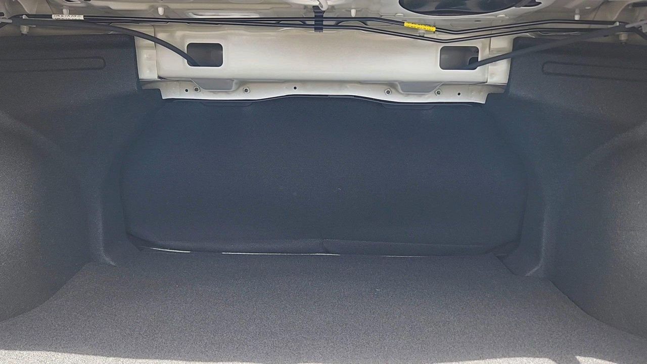 New 2026 Serenity White Hyundai SE image 18