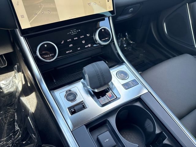New 2024 Carpathian Grey Jaguar R-Dynamic SE image 24