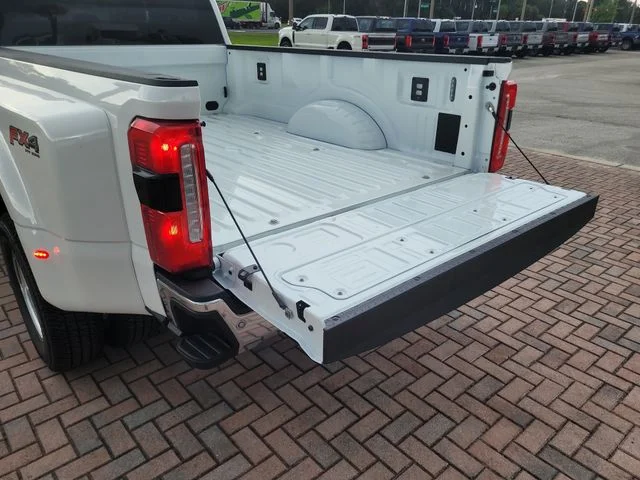 New 2026 White Metallic Ford Lariat image 11