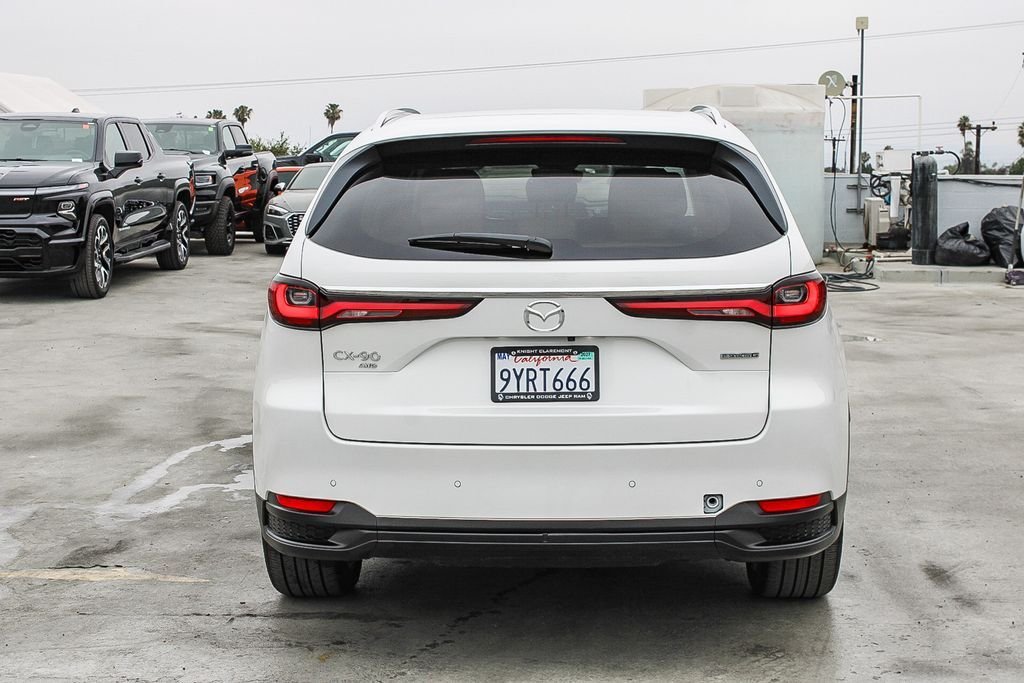 Used 2026 White Mazda 3.3 Turbo Preferred image 8
