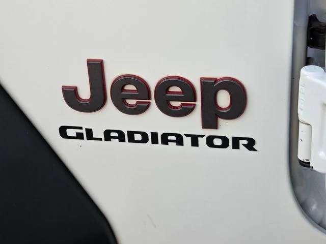 Used 2021 White Jeep Rubicon image 33