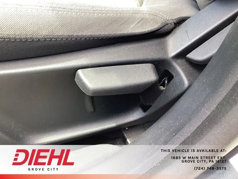 Used 2022 Blue Ford SE image 23