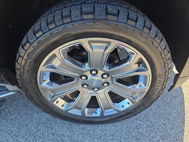 Used 2015 Iridium Metallic GMC Denali image 17