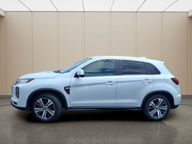 Used 2024  Mitsubishi 2.0 ES image 11