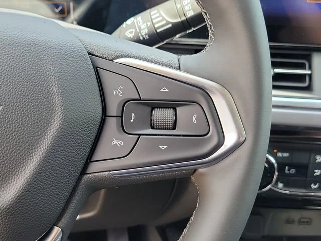 New 2026 Cacti Green Chevrolet ACTIV image 24