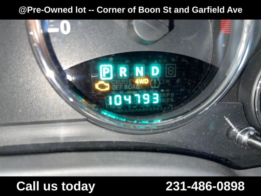 Used 2013 White Jeep Limited image 19