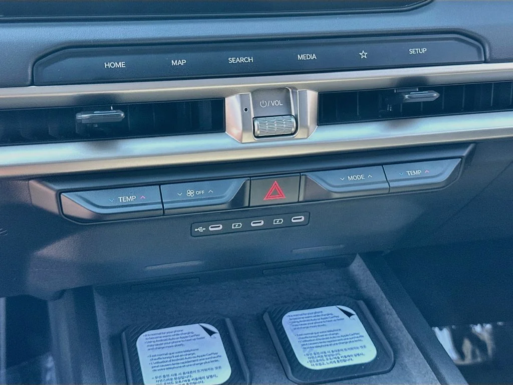 New 2027 Ebony Black Kia LX image 16