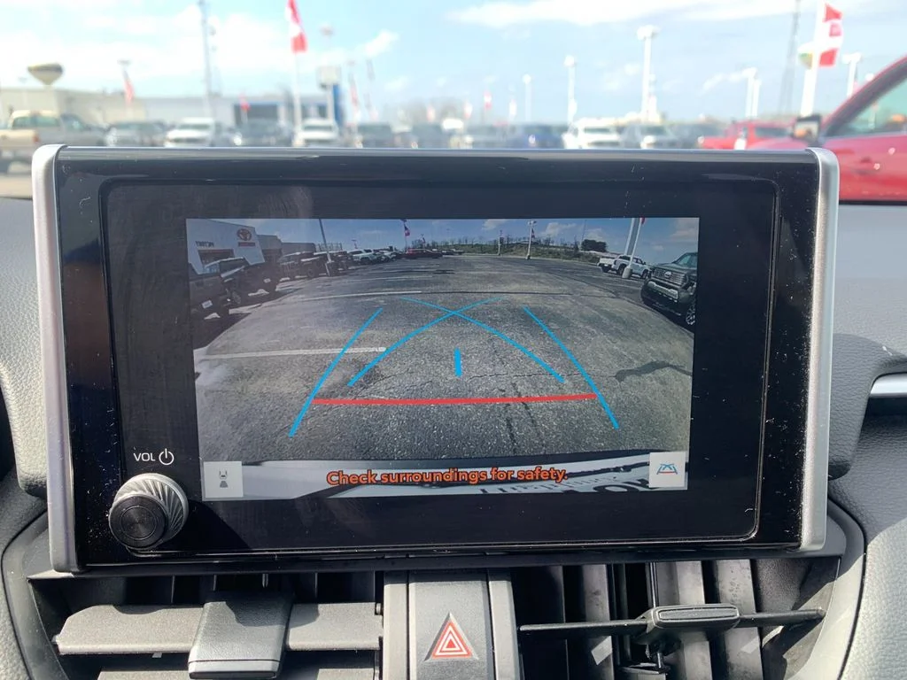 Used 2025 White Toyota XLE image 22