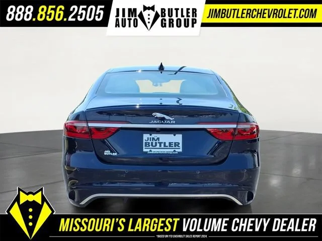 Used 2024 Blue Jaguar R-Dynamic SE P250 AWD Automatic image 22