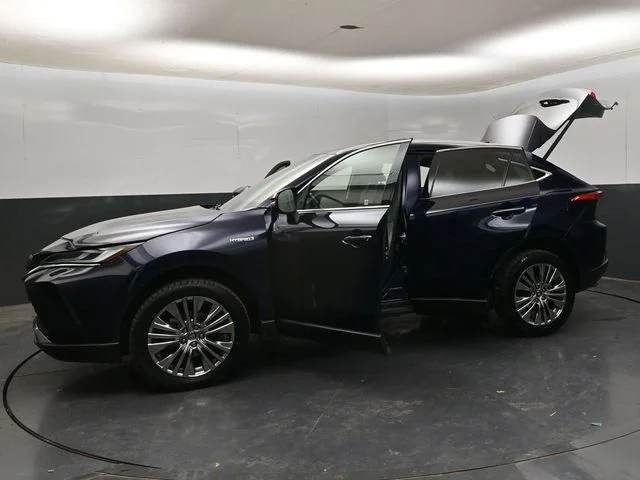 Certified Used 2021  Toyota Limited image 37