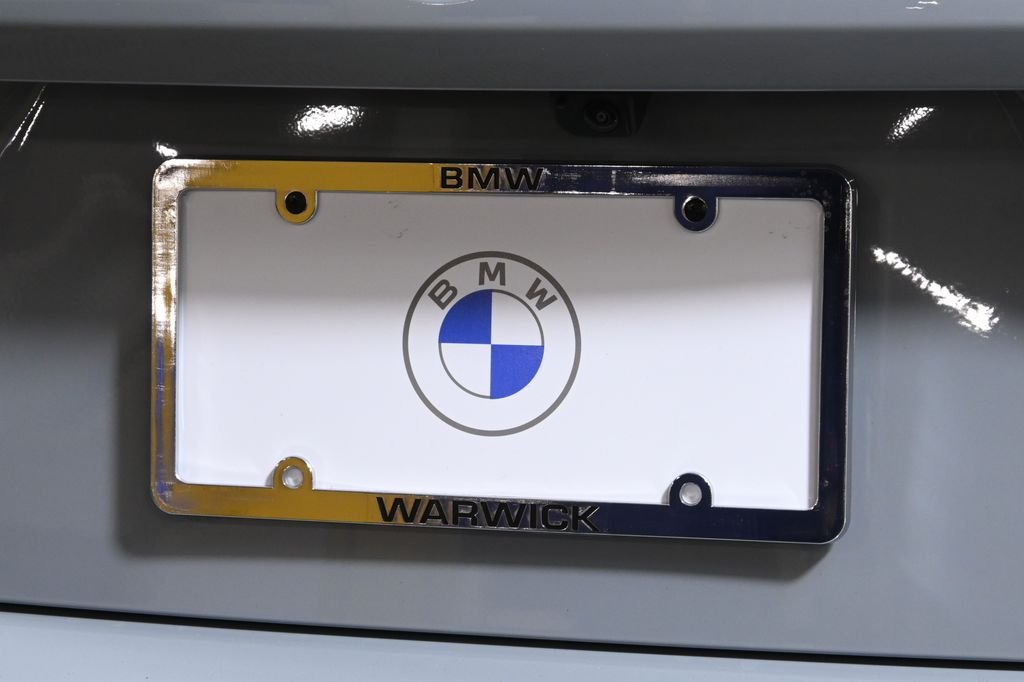 New 2027 Gray Metallic BMW 530i xDrive image 14