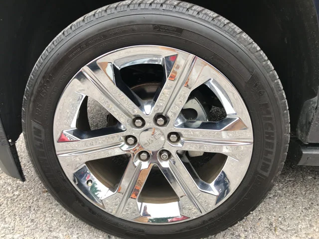 Used 2018 Dark Sapphire Blue Metallic GMC Denali image 11