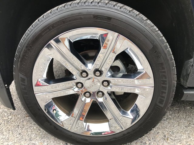 Used 2018 Dark Sapphire Blue Metallic GMC Denali image 11