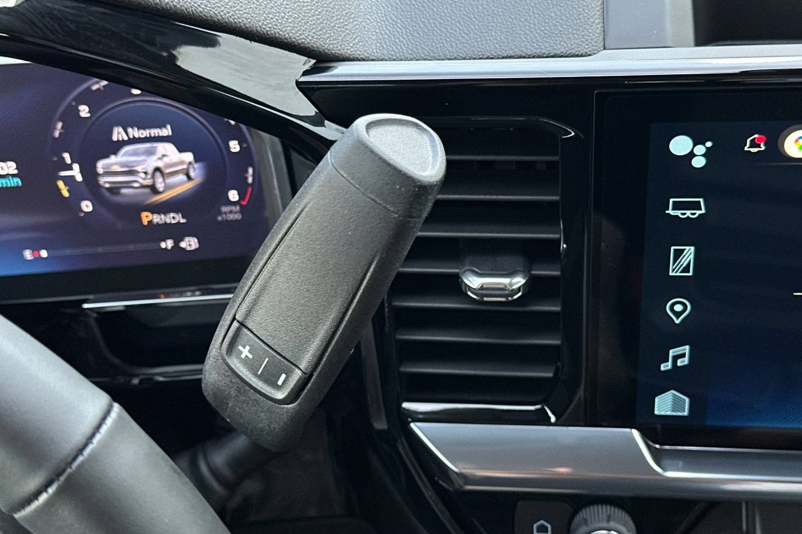 New 2026 Sterling Gray Metallic Chevrolet LT image 21