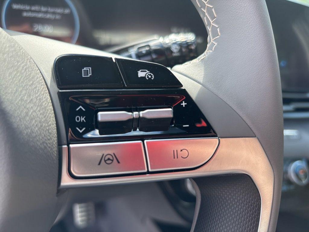 2025 Hyundai Elantra Blue - Photo 24