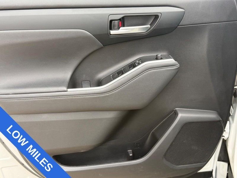 Used 2023 Pearl Toyota XLE image 26