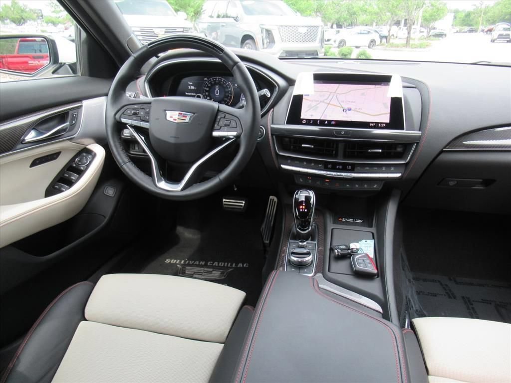Used 2022 Crystal White Tricoat Cadillac Sport image 13