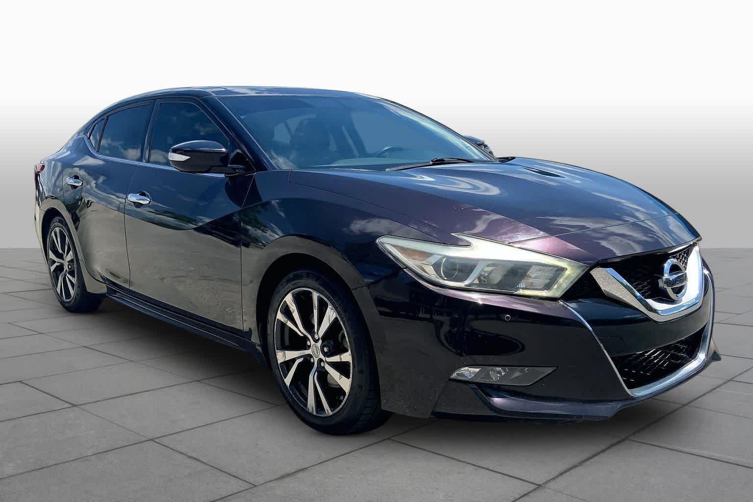 Used 2016 Bordeaux Black Nissan 3.5 SL image 3
