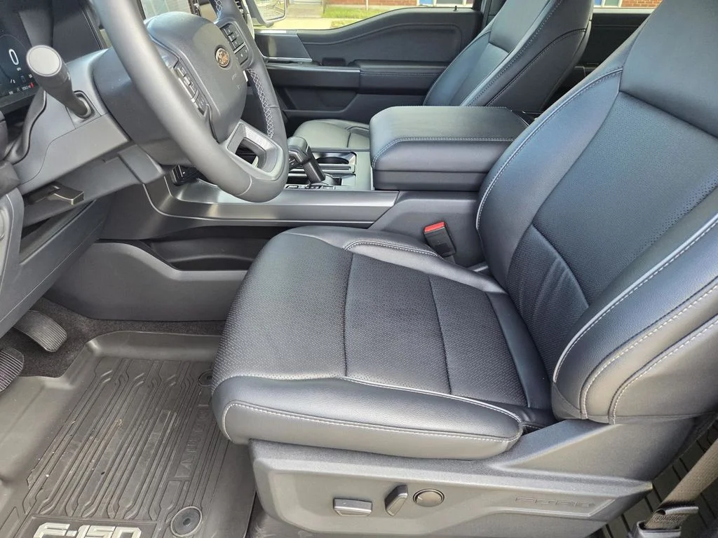 New 2026 Iconic Silver Metallic Ford Lariat® image 25