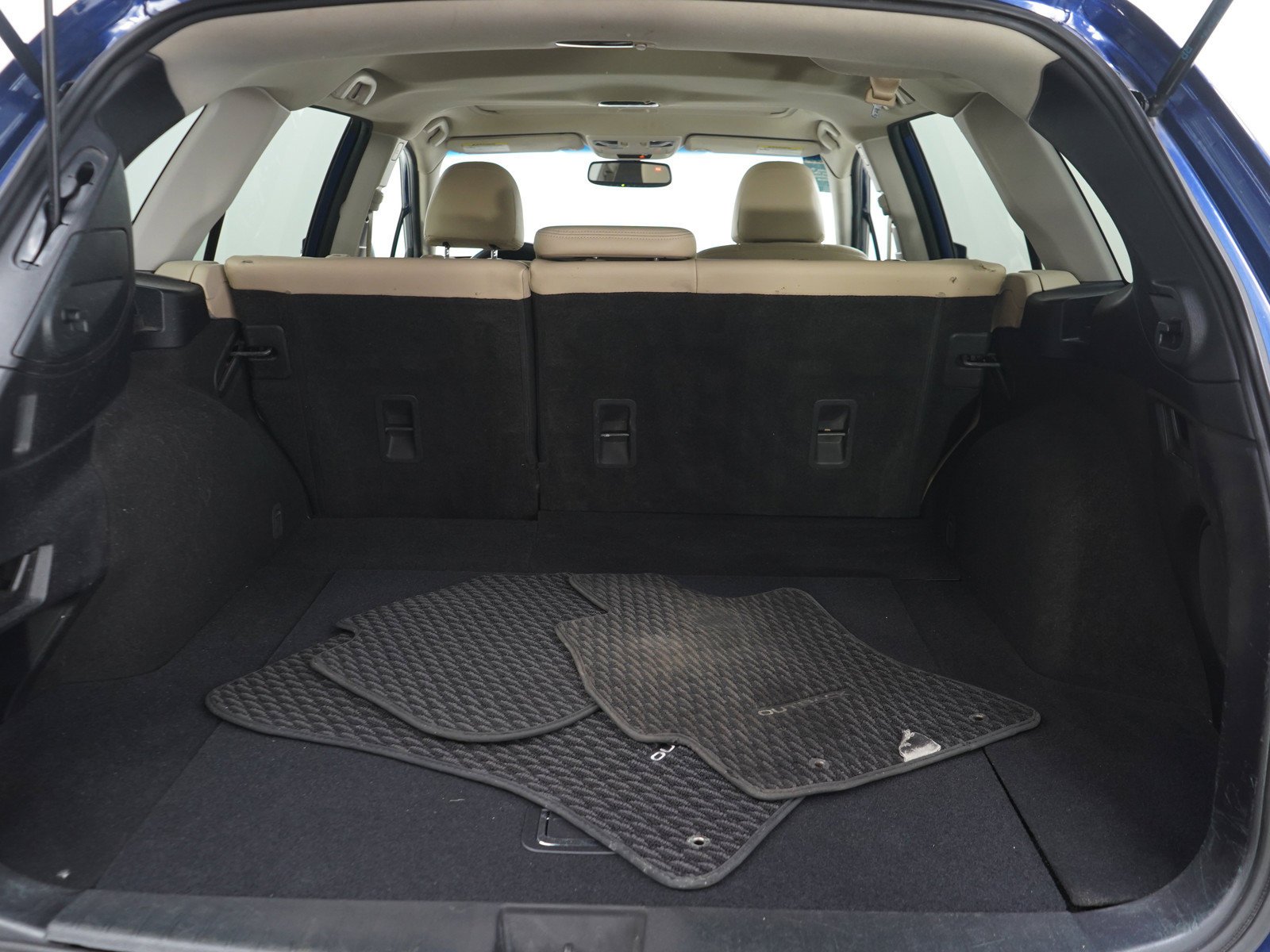 Used 2016 Lapis Blue Pearl Subaru 2.5i image 9