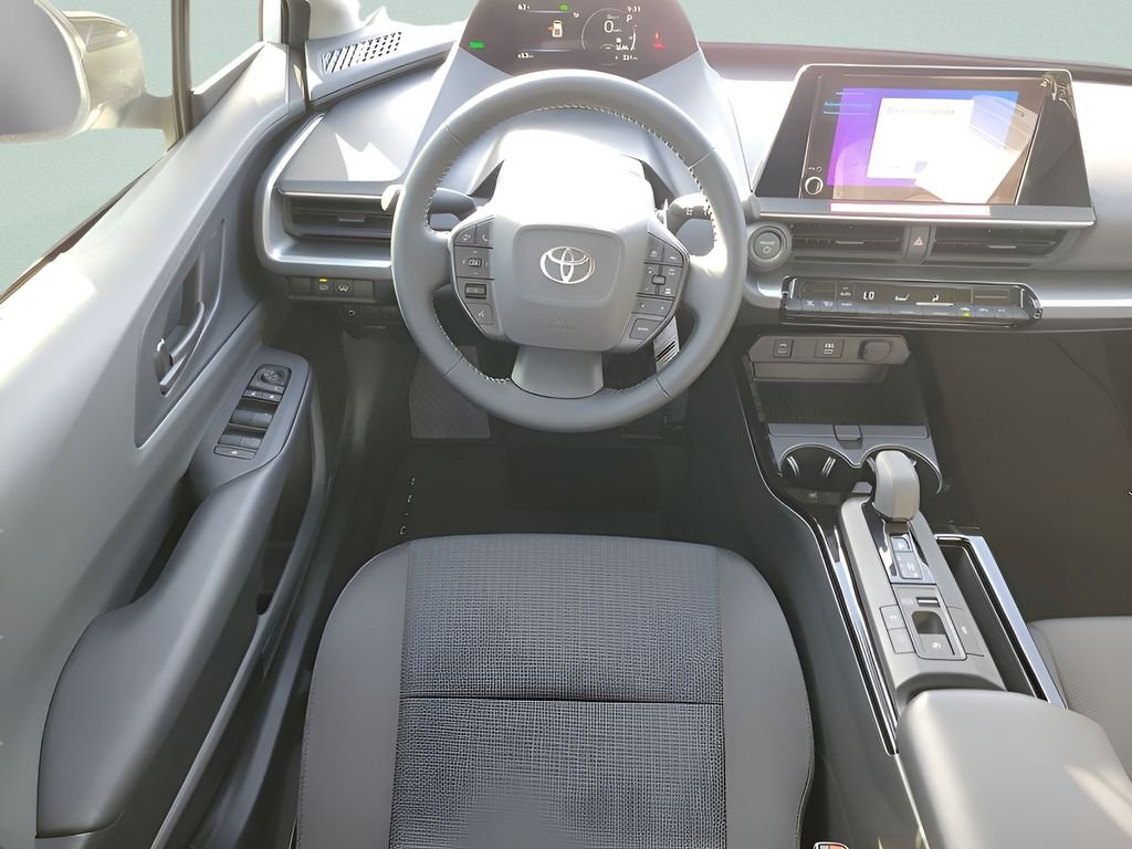 2026 Toyota Prius LE - Photo 14