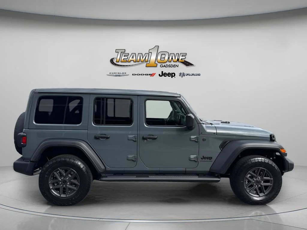 New 2026 Anvil Clear-Coat Exterior Paint Jeep Sport S image 10