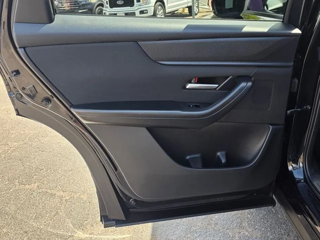 Used 2024 Black Mazda 3.3 Turbo Select image 22