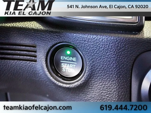 Used 2021 White Ford Lariat image 38
