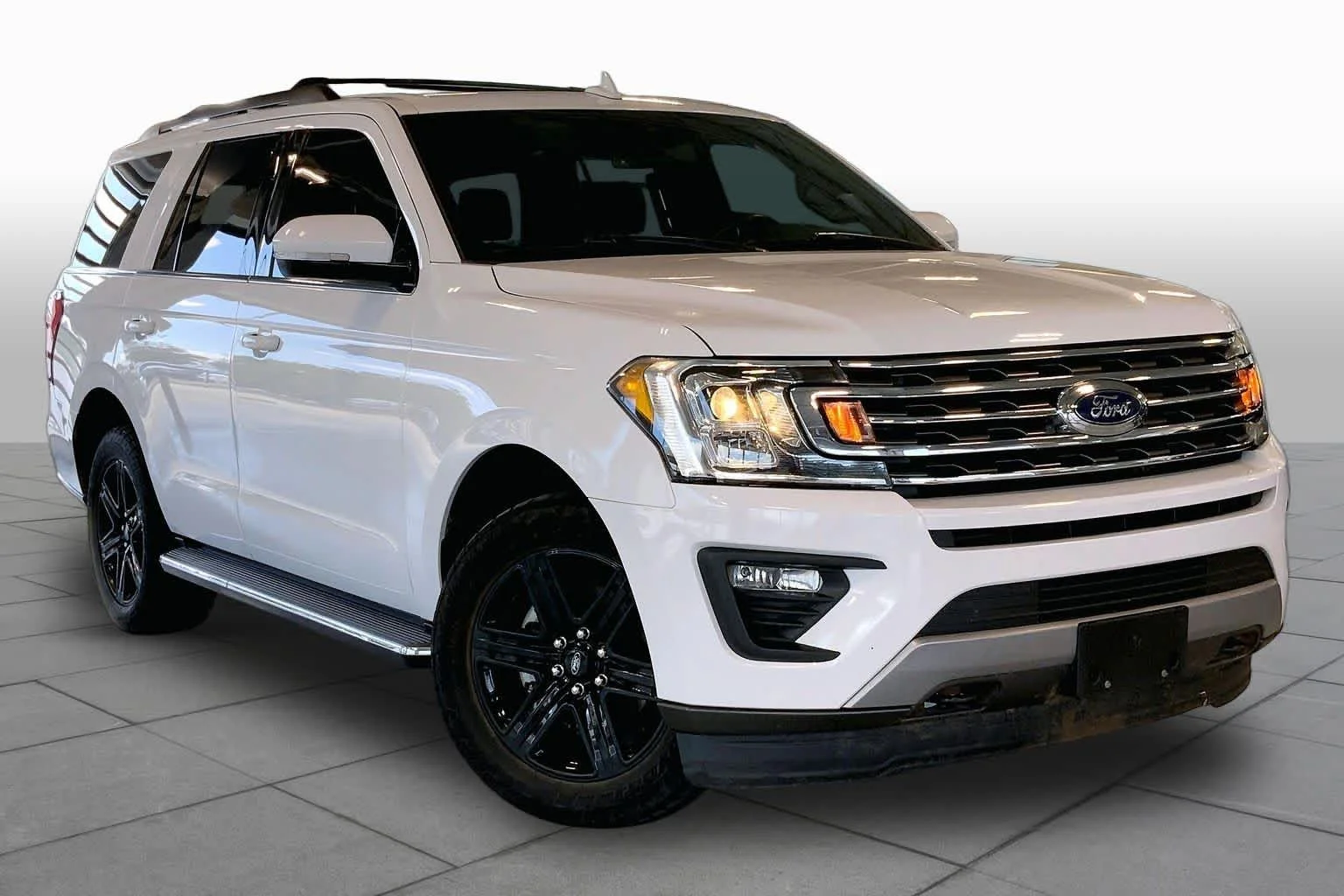 Used 2020 Oxford White Ford XLT image 3