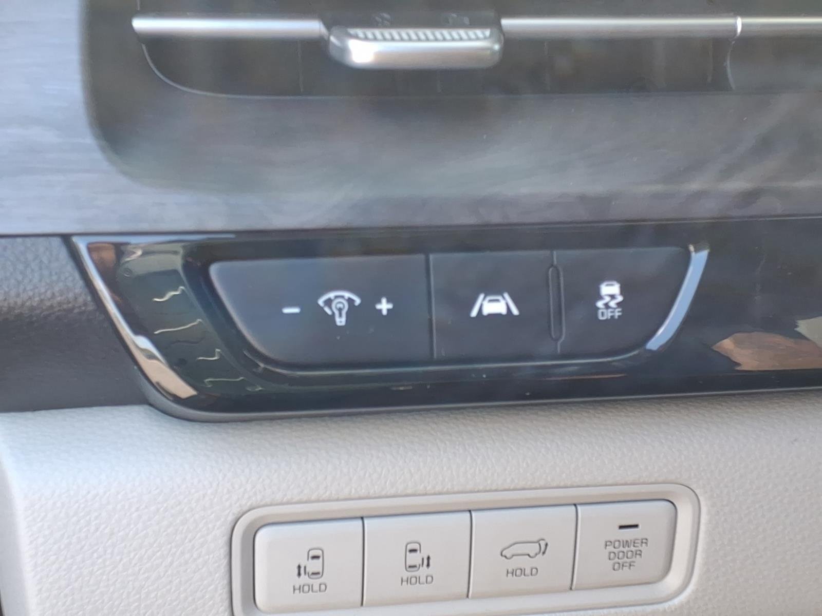 Used 2024 Flare Red Kia SX image 9