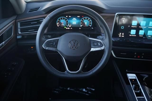New 2026 Silver Mist Metallic Volkswagen SE w/Technology image 10