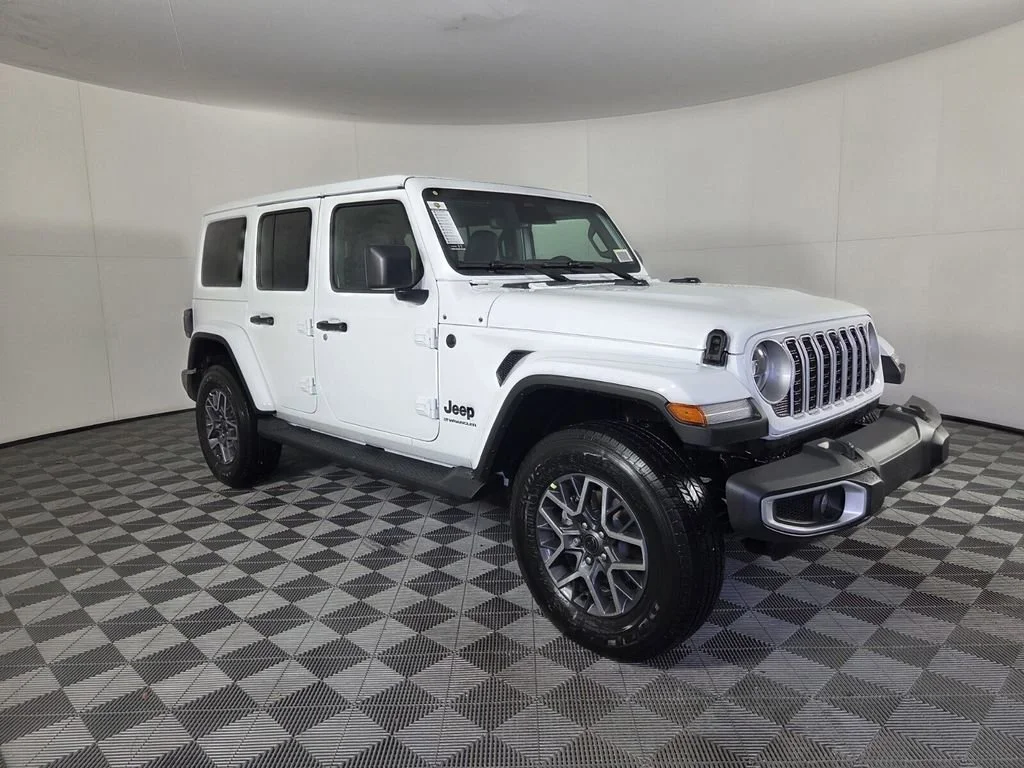 New 2026 Bright White Clear-Coat Exterior Paint Jeep Sahara image 2